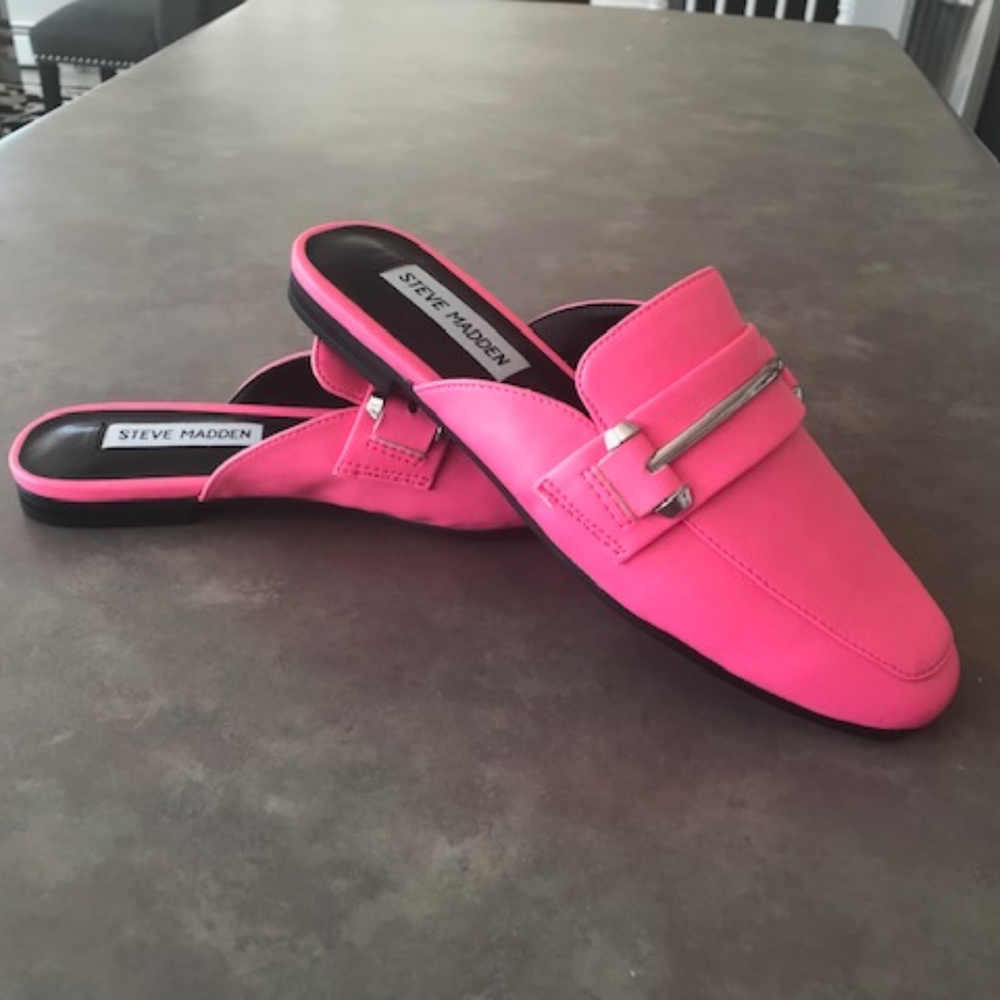 Steve Madden - slide on loafers size 5.5